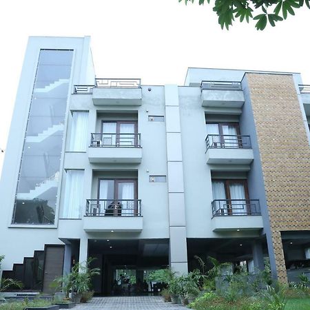 Royal Residence On Sohna Road Delhi  Eksteriør bilde